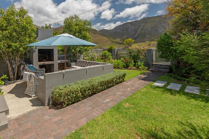 3 Bedroom Property for Sale in Voelklip Western Cape